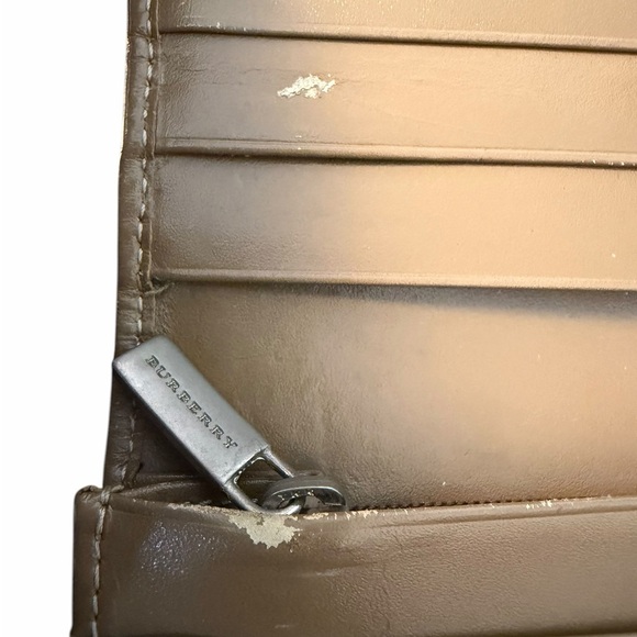 Burberry Candy Check Foldover Long Wallet (A229) - Picture 13 of 16